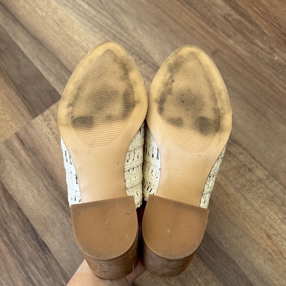 DV by Dolce Vita Cream Textured Mules - Picture 4 of 5